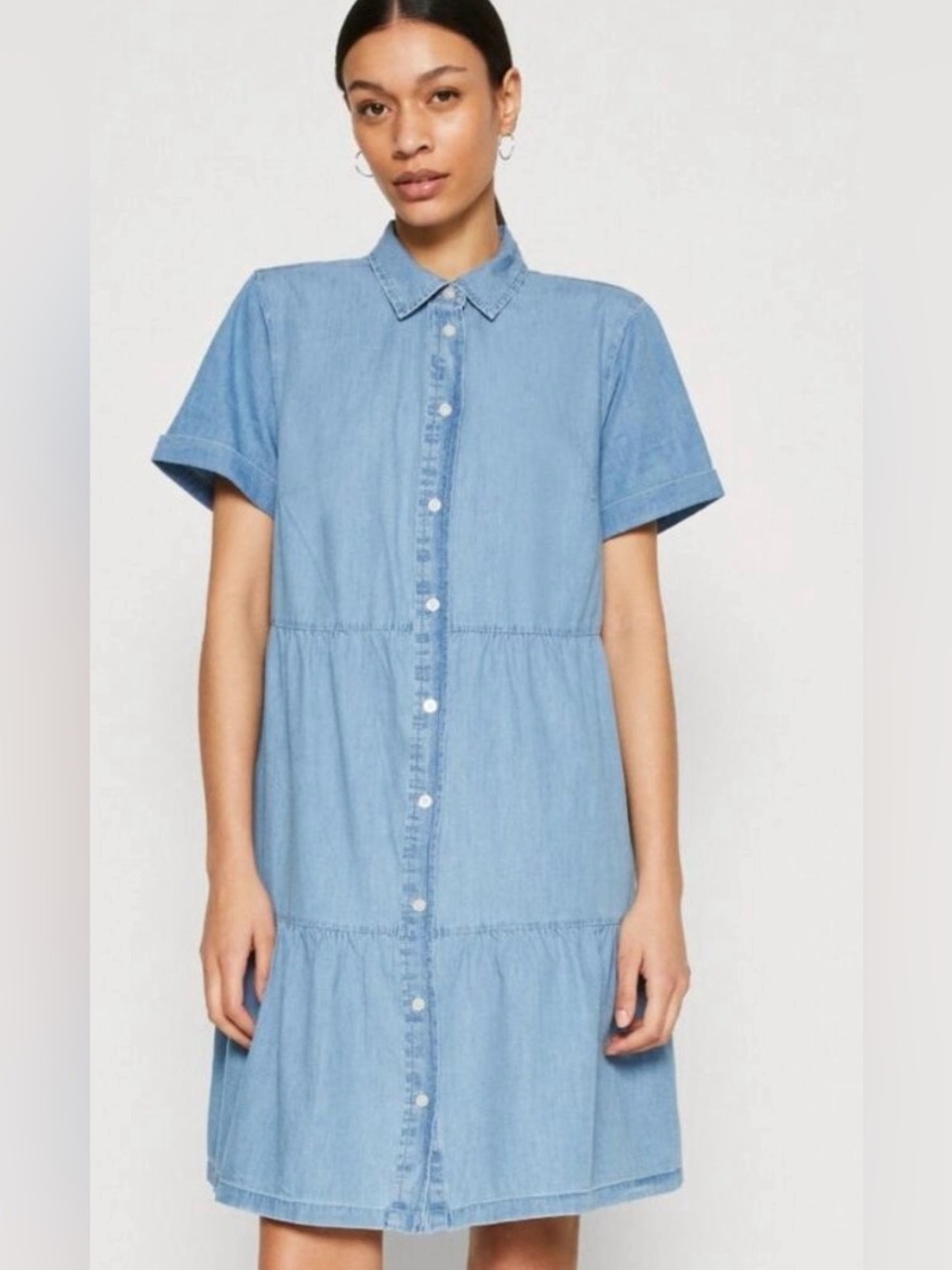 Gap tiered chambray dress size medium